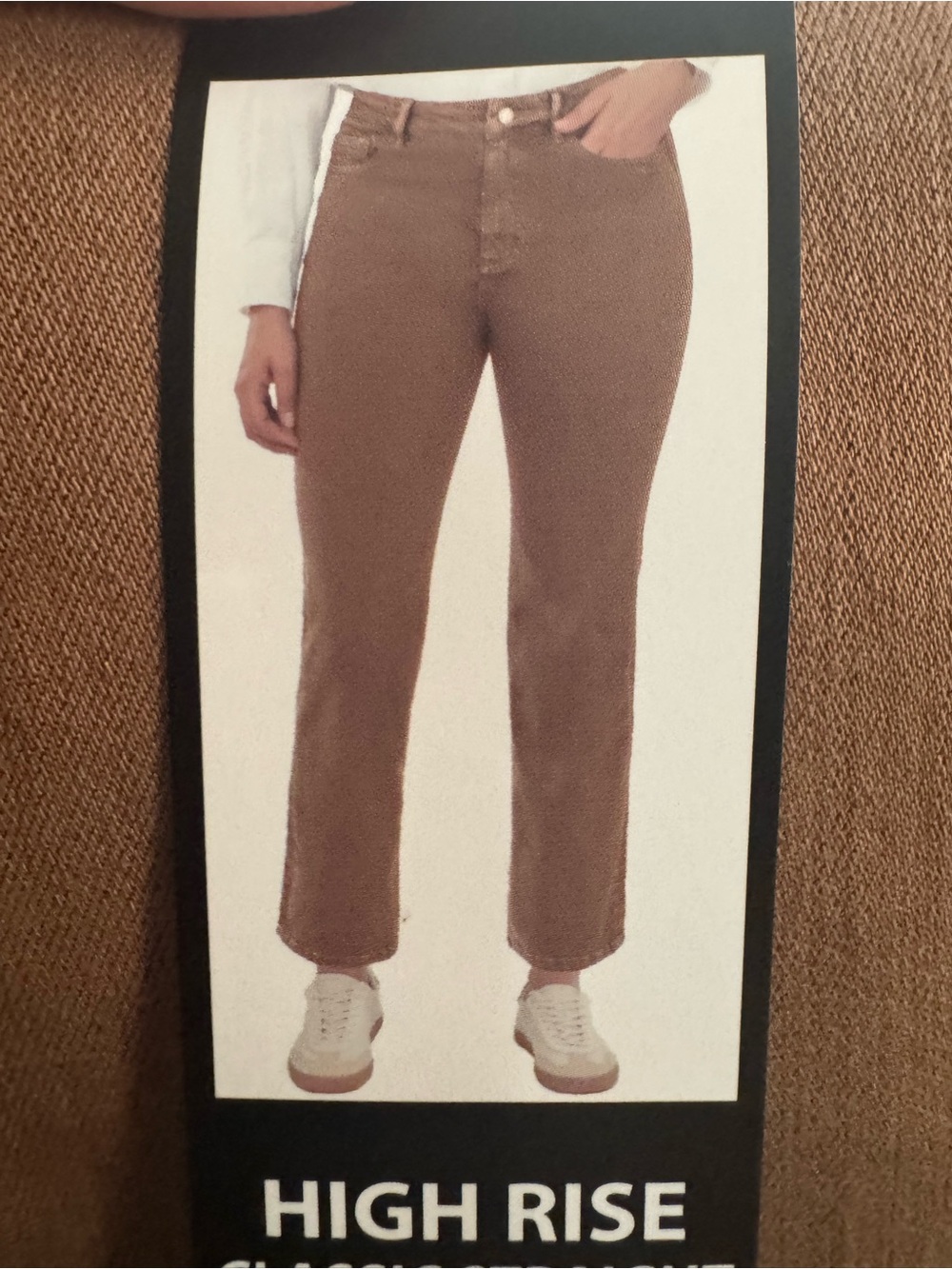 Well Worn High-Rise Jeans in Light Brown